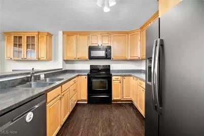 12550 Lake Avenue #1501-1507, Oakwood, OH 44107 - Photo 7