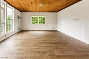 56612 McGee Rd, Shadyside, OH 43947 - Photo 5