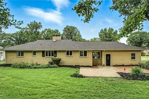 3730 Northwood Dr SE, Warren, OH 44484 - Photo 7