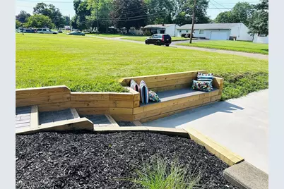 4235 Patricia Avenue, Austintown, OH 44511 - Photo 3