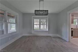 533 12th St, Campbell, OH 44405 - Photo 17