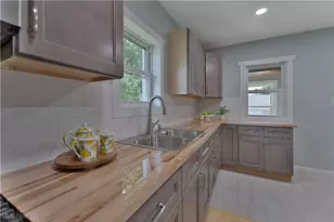 533 12th St, Campbell, OH 44405 - Photo 25