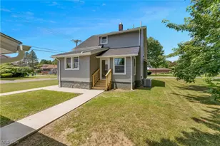 533 12th St, Campbell, OH 44405 - Photo 7