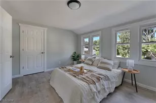 533 12th St, Campbell, OH 44405 - Photo 35