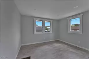 533 12th St, Campbell, OH 44405 - Photo 29