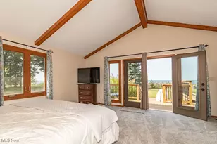 33091 Lakeshore Blvd, Eastlake, OH 44095 - Photo 23