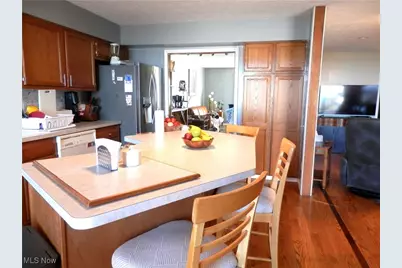 33091 Lake Shore Boulevard, Eastlake, OH 44095 - Photo 13