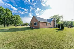 9180 Bender Rd, North Ridgeville, OH 44039 - Photo 41