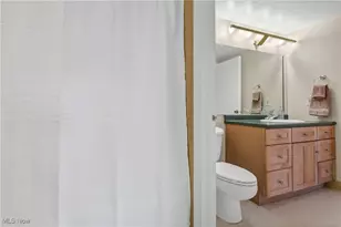 12550 Lake Ave, Oakwood, OH 44107 - Photo 21