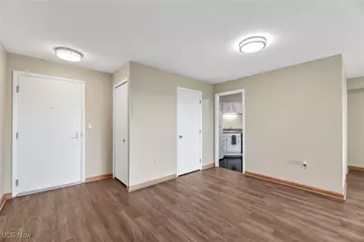 12550 Lake Avenue #1002, Oakwood, OH 44107 - Photo 9