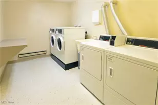 12550 Lake Ave, Oakwood, OH 44107 - Photo 39