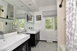 30700 Ainsworth Dr, Loveland, OH 44124 - Photo 27