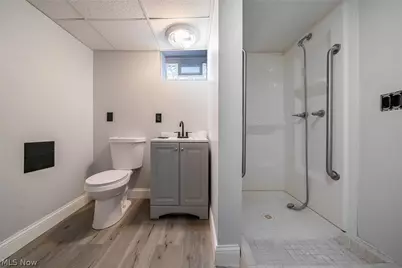 17005 Mapleboro Avenue, Maple Heights, OH 44137 - Photo 23