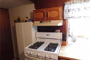 30051 Regent Rd, Wickliffe, OH 44092 - Photo 5