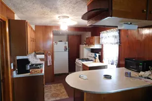 30051 Regent Rd, Wickliffe, OH 44092 - Photo 7