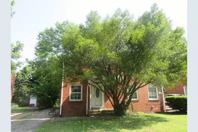 18019 Chagrin Boulevard, Huber Heights, OH 44122 - Photo 1