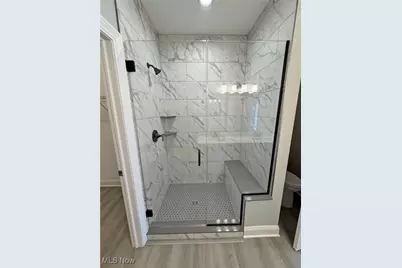 32054 Tuscan Lane #L-2, Avon Lake, OH 44012 - Photo 11