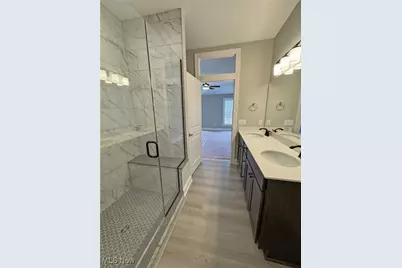 32054 Tuscan Lane #L-2, Avon Lake, OH 44012 - Photo 9