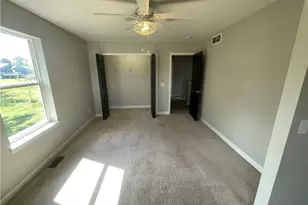 324 Central St, Hopedale, OH 43976 - Photo 13