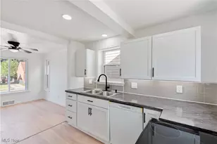 4329 W 131st St, Loveland, OH 44135 - Photo 9