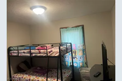 429 Gobel Avenue NE, Canton, OH 44704 - Photo 3