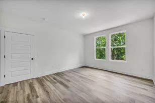 9055 Ledge View Ter, Grandview Heights, OH 44147 - Photo 19