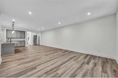 9055 Ledge View Terrace, Grandview Heights, OH 44147 - Photo 7