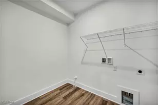 9055 Ledge View Ter, Grandview Heights, OH 44147 - Photo 17