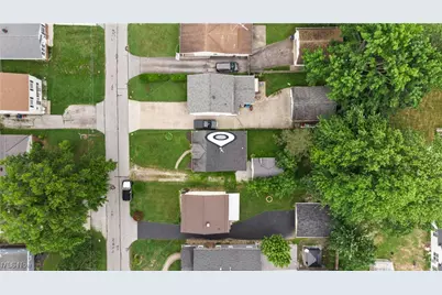 7686 Pinehurst Drive, Mentor on the Lake, OH 44060 - Photo 33