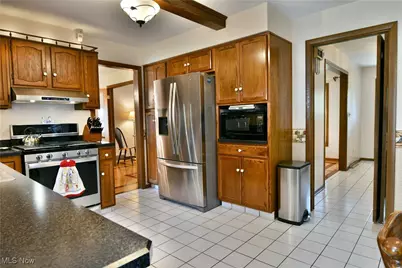 8518 Four Seasons Trail, Poland, OH 44514 - Photo 13