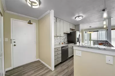 12520 Edgewater Drive #1506, Oakwood, OH 44107 - Photo 3