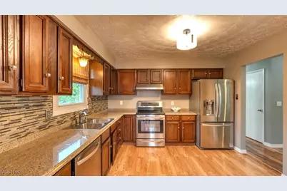 100 Linvale Drive, Norwich, OH 43767 - Photo 9