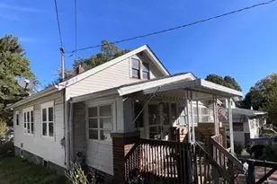 451 Allenford St, Barberton, OH 44314 - Photo 11