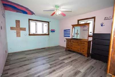 456 Sycamore Drive, Campbell, OH 44405 - Photo 17