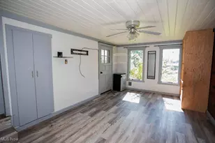 456 Sycamore Dr, Campbell, OH 44405 - Photo 7