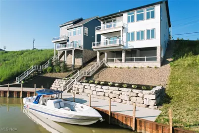 2048 Forest Drive, Eastlake, OH 44095 - Photo 3