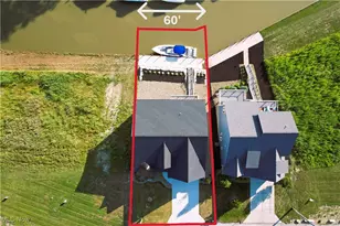 2048 Forest Dr, Eastlake, OH 44095 - Photo 9