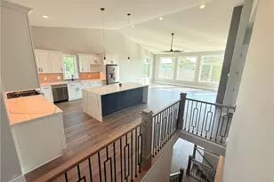 2048 Forest Dr, Eastlake, OH 44095 - Photo 13