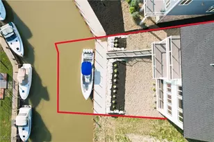 2048 Forest Dr, Eastlake, OH 44095 - Photo 11