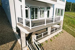 2048 Forest Dr, Eastlake, OH 44095 - Photo 35