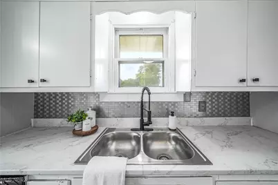 11480 Aebi Avenue NE, Alliance, OH 44601 - Photo 3