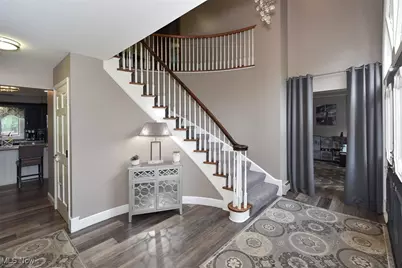 2301 W Royalton Road, Grandview Heights, OH 44147 - Photo 15