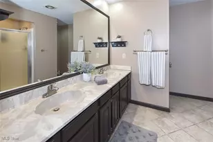 2301 W Royalton Rd, Grandview Heights, OH 44147 - Photo 29