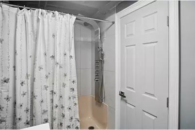 1974 Hawthorne Avenue, Stow, OH 44224 - Photo 31