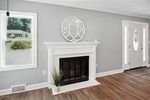 1974 Hawthorne Ave, Stow, OH 44224 - Photo 5