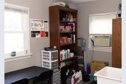 204 W Union Avenue, West Lafayette, OH 43845 - Photo 13