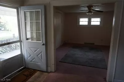 881 Stoner Street, Akron, OH 44320 - Photo 3