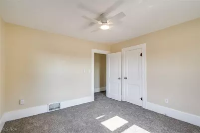 567 E Cuyahoga Falls Avenue, Akron, OH 44310 - Photo 19