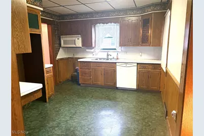 136 Rosemont Avenue, Austintown, OH 44515 - Photo 9