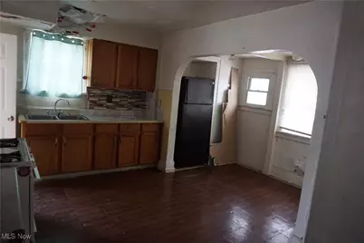 1088 Packard Drive, Akron, OH 44320 - Photo 7